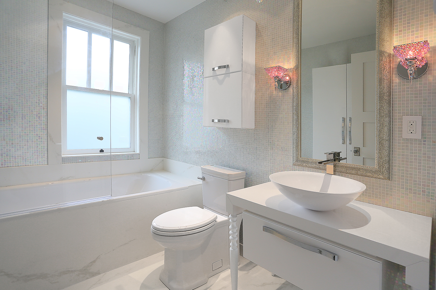 Comario Construction | Tiles - Floors - Services